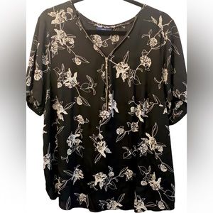 1X APT. 9 Half-zip Floral Tee